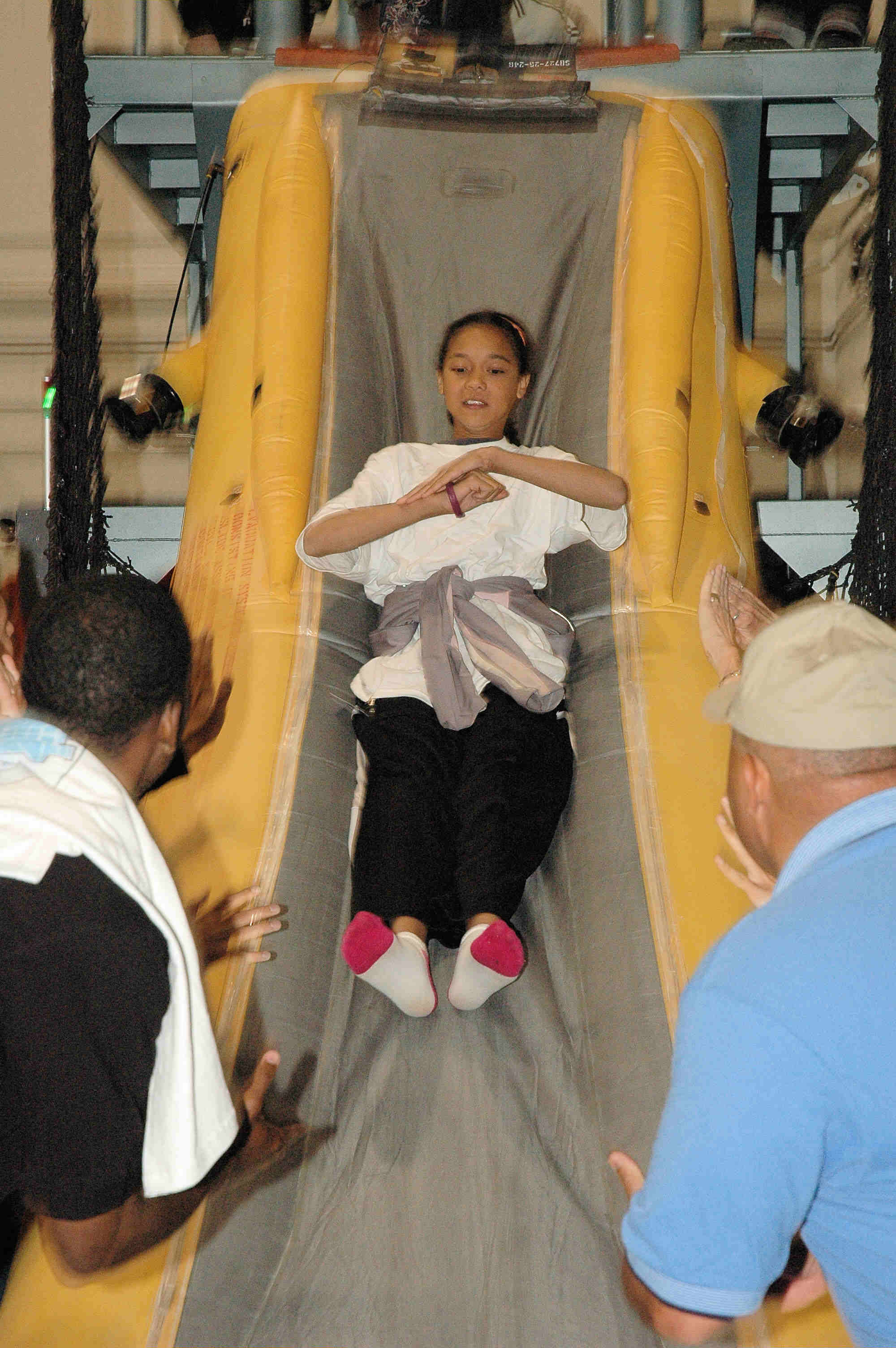 Sliding down the Chute.jpg (349106 bytes)