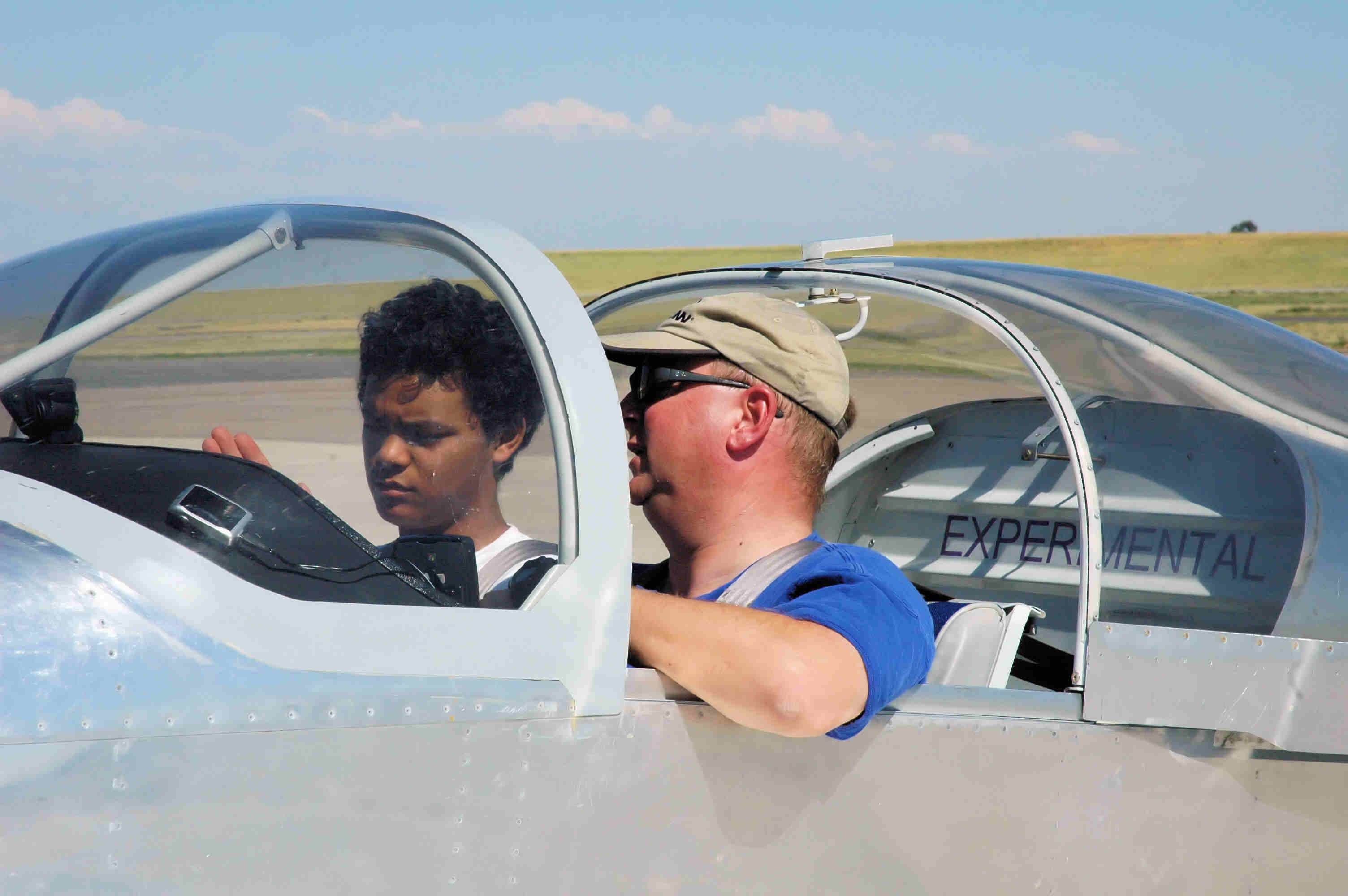 first flying lesson.jpg (231647 bytes)